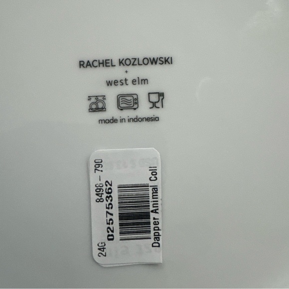 WEST ELM RACHEL KOZLOWSKI DAPPER ANIMAL DOG PLATE OPEN BOX - Picture 7 of 8